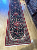 Runner qoum, #3140,size , 14x2’9”