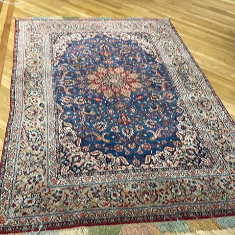 Isfahan silk, very fine 7,5” x4’8” #r990
